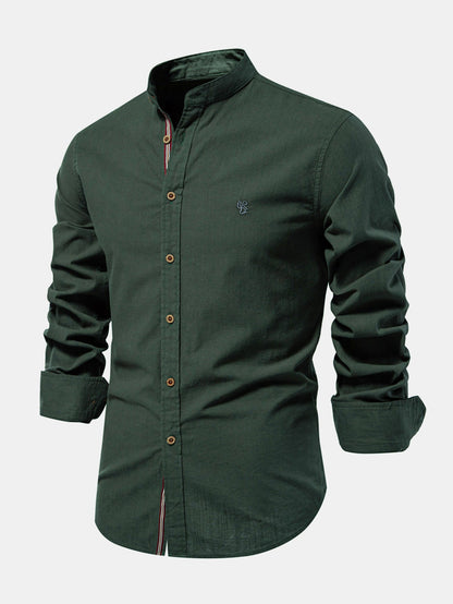 Long-sleeved linen stand-up collar shirt.
