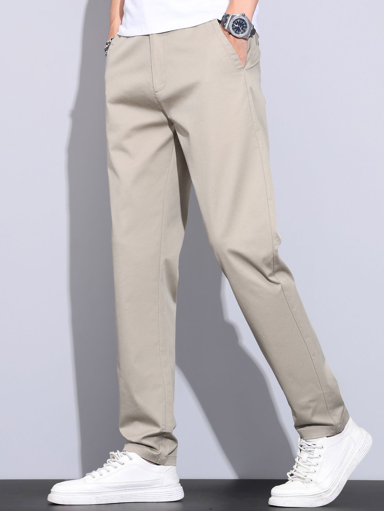 Elastic waistband and straight leg pants