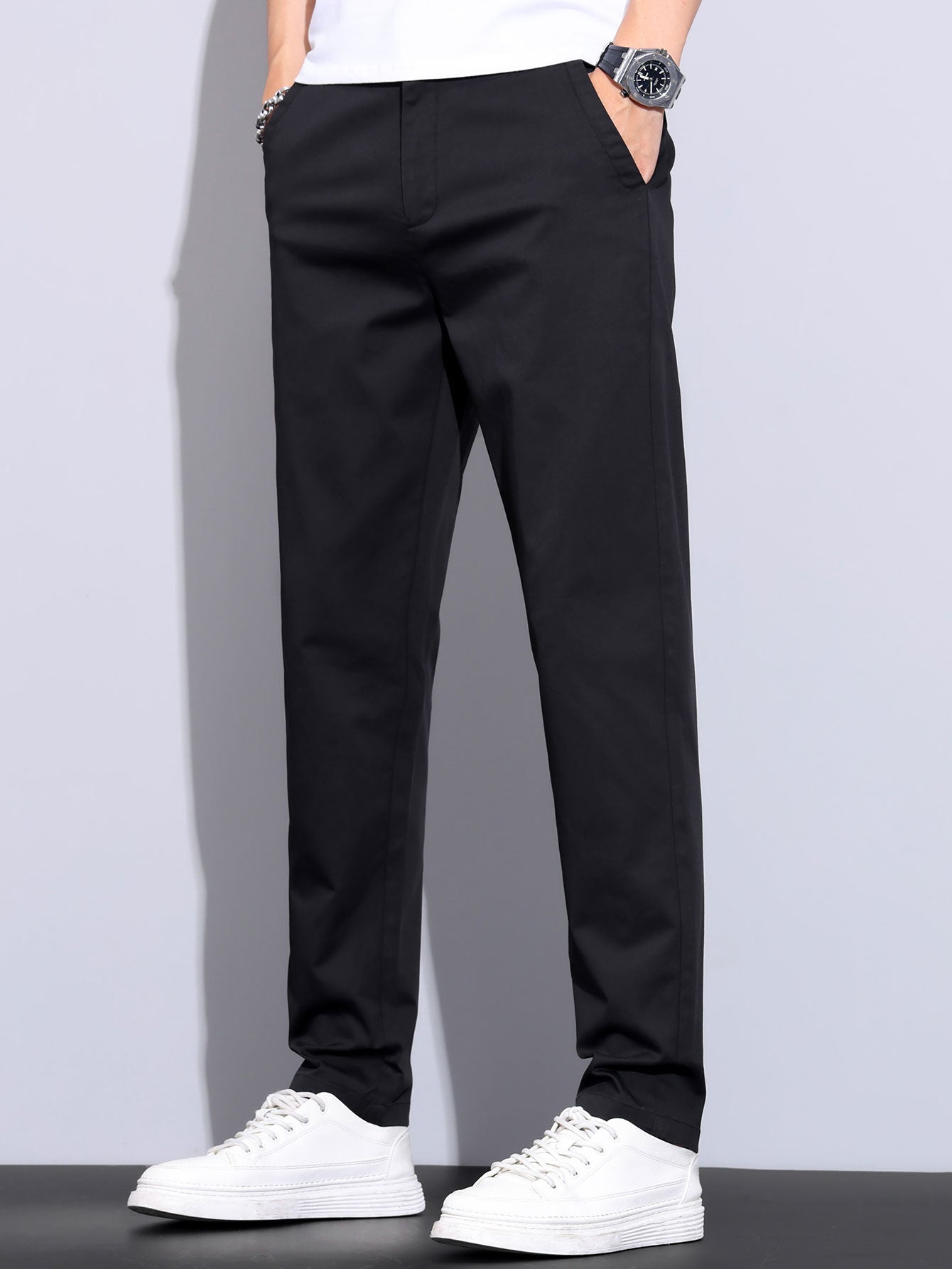 Elastic waistband and straight leg pants