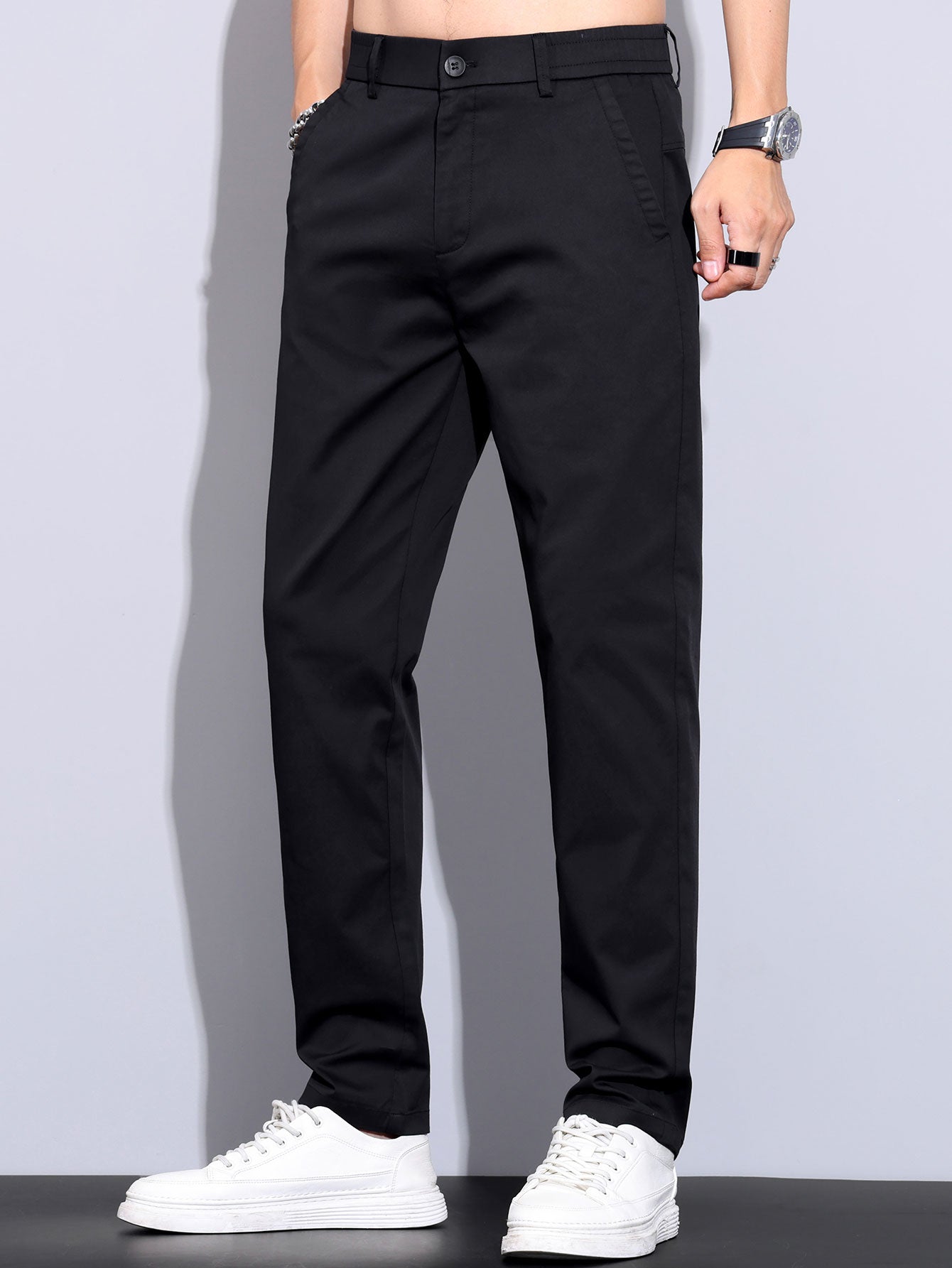 Elastic waistband and straight leg pants
