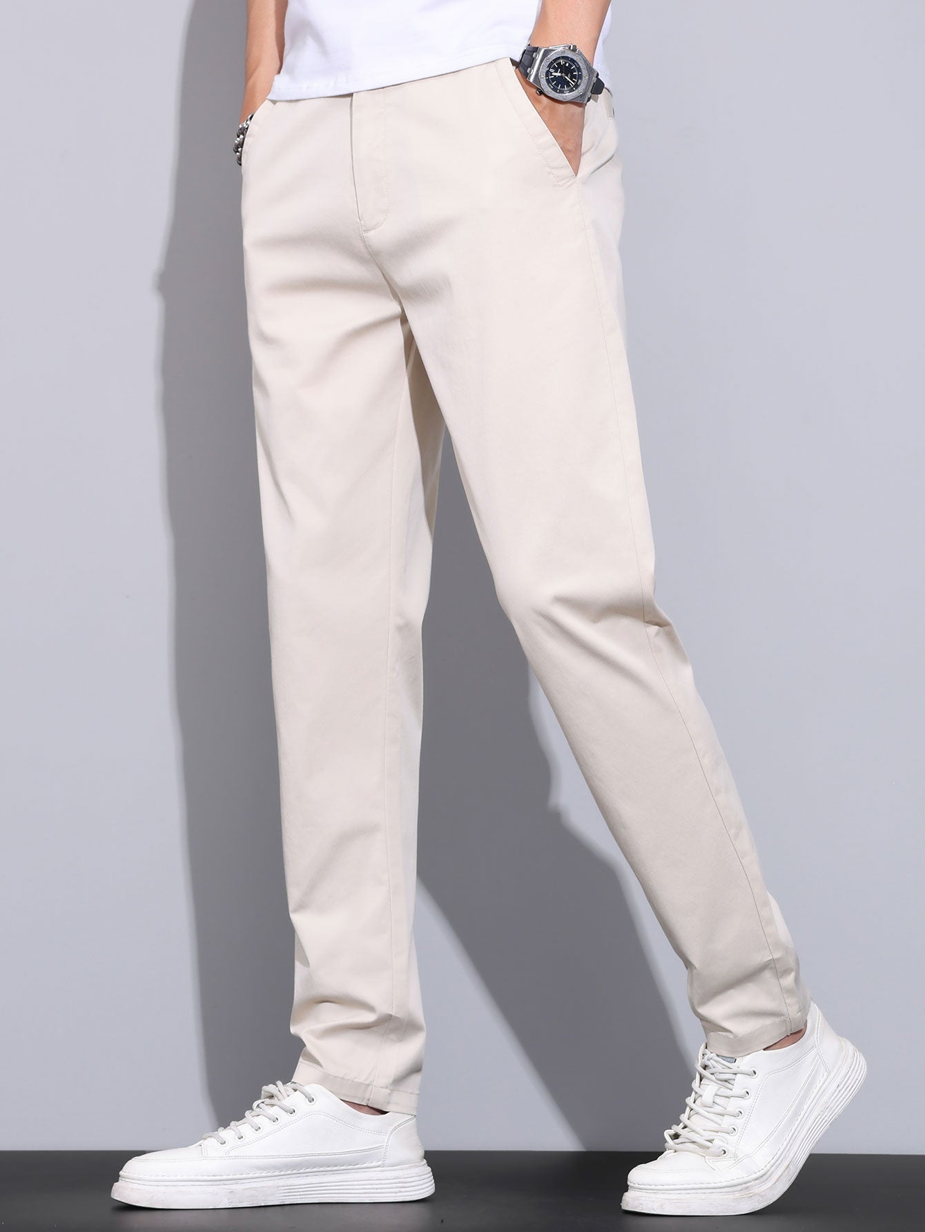 Elastic waistband and straight leg pants
