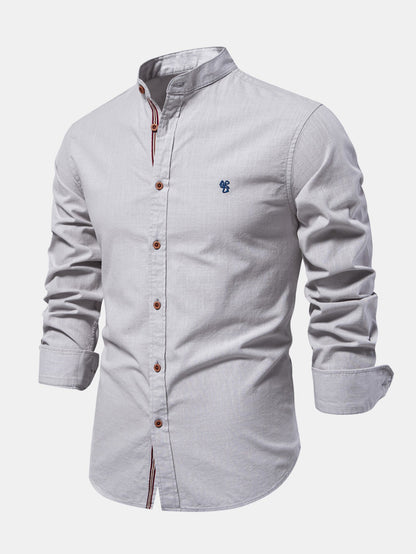 Long-sleeved linen stand-up collar shirt.