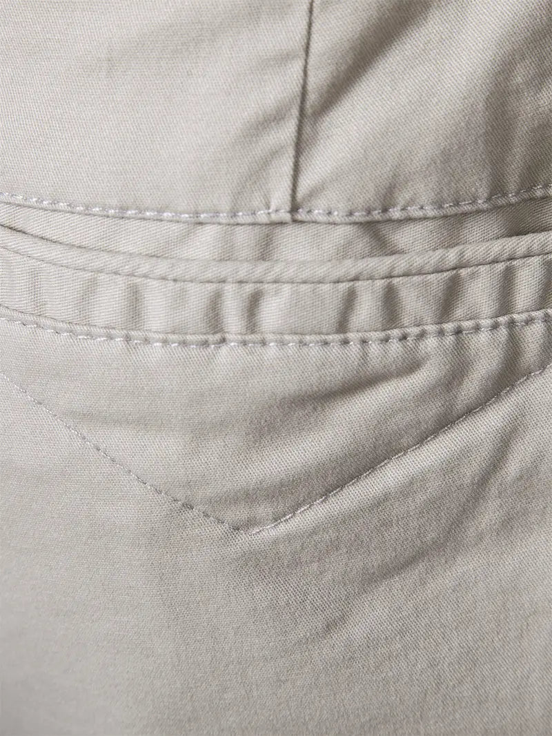 Cotton shorts with pockets