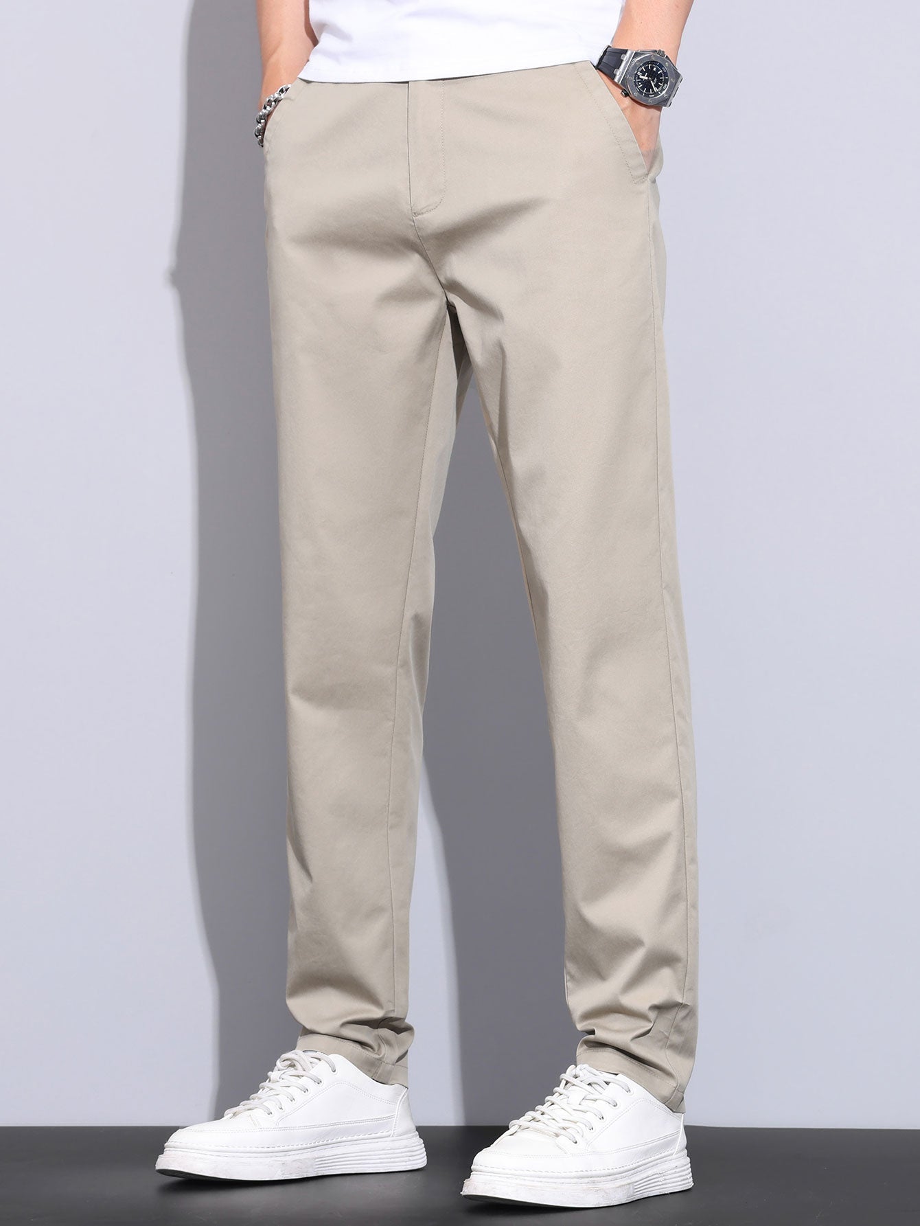 Elastic waistband and straight leg pants
