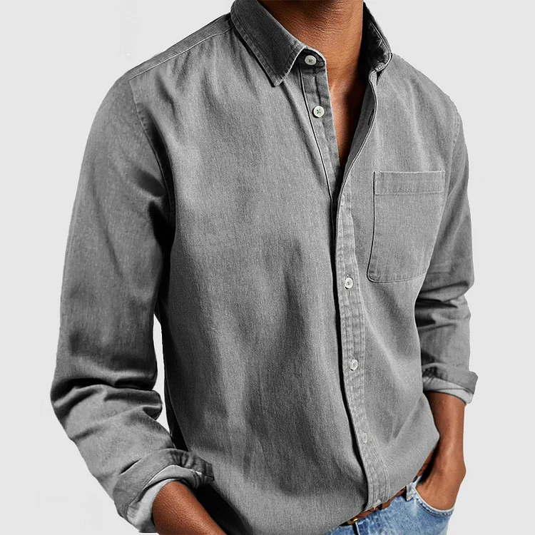 Elegant and versatile blouse