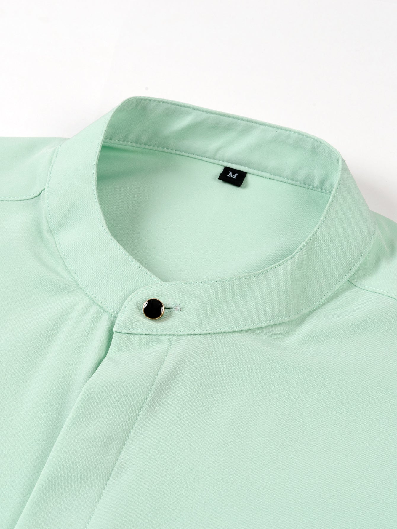 Dress shirt with stand-up collar and hidden anti-wrinkle placket