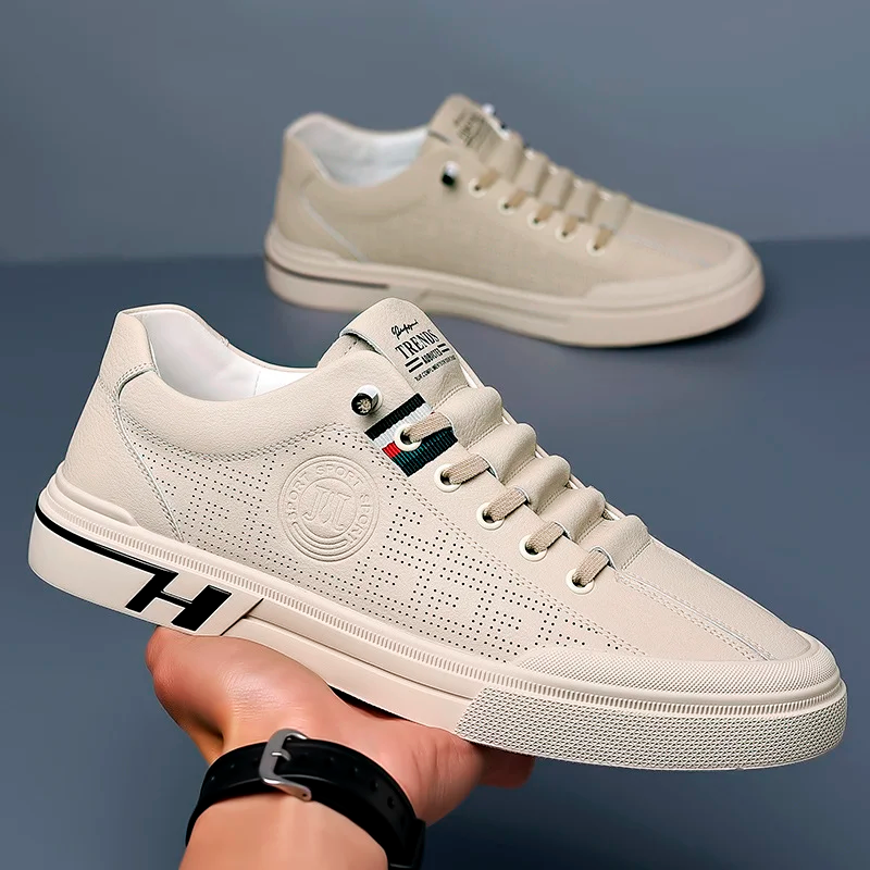Casual shoes