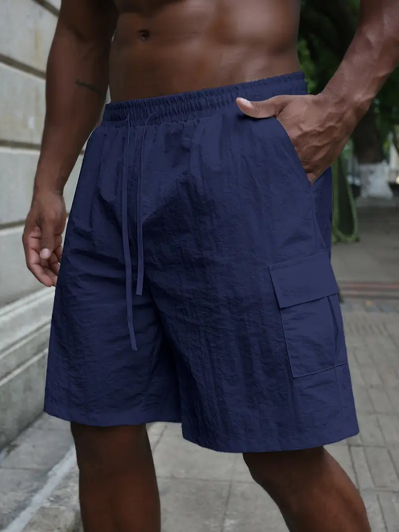 Breathable shorts with elastic waist