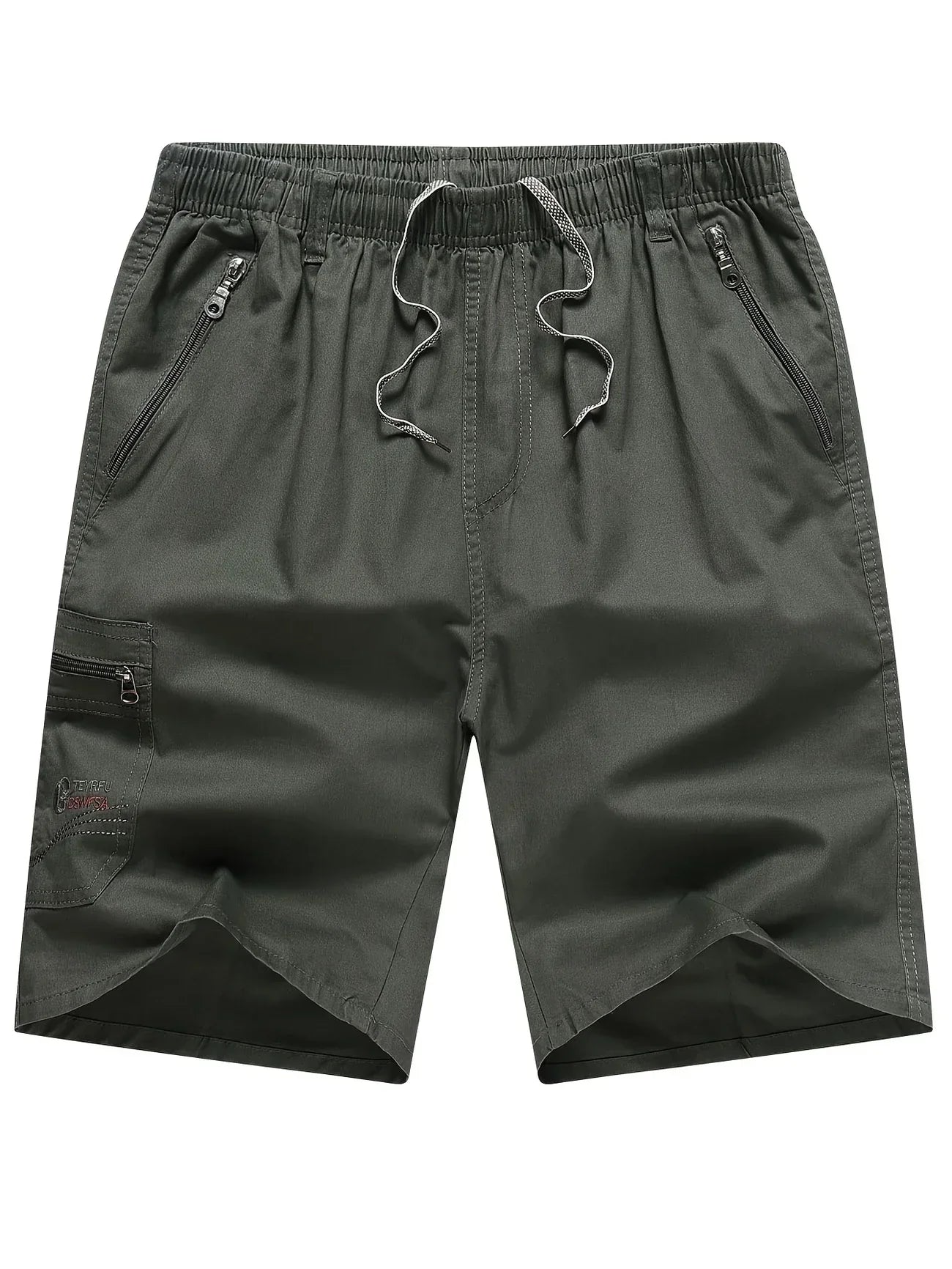 Lightweight cargo shorts with pockets
