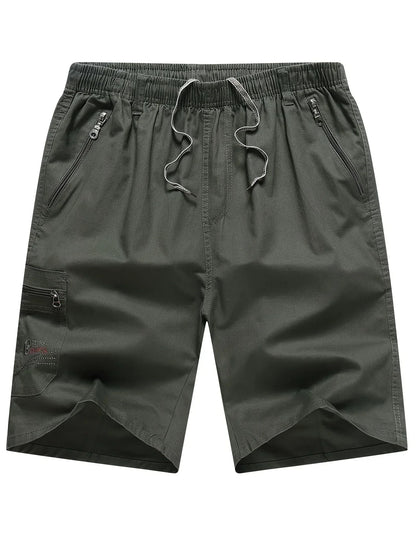 Lightweight cargo shorts with pockets