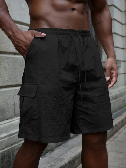 Breathable shorts with elastic waist