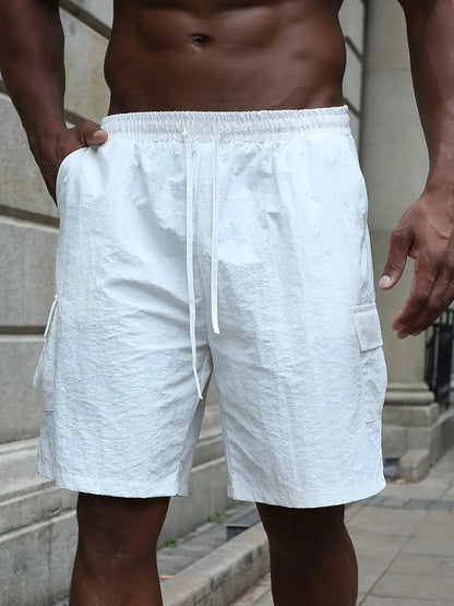 Breathable shorts with elastic waist