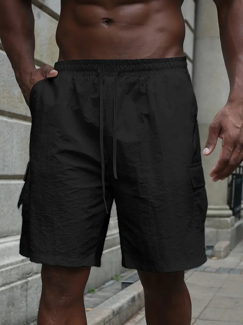 Breathable shorts with elastic waist